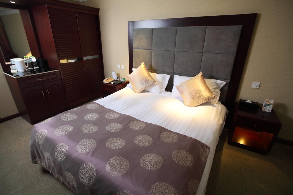 Qingdao Sanfod Hotel 部屋 写真