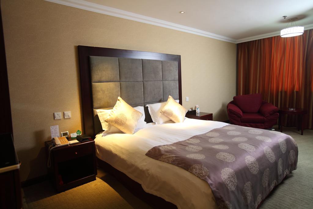 Qingdao Sanfod Hotel 部屋 写真